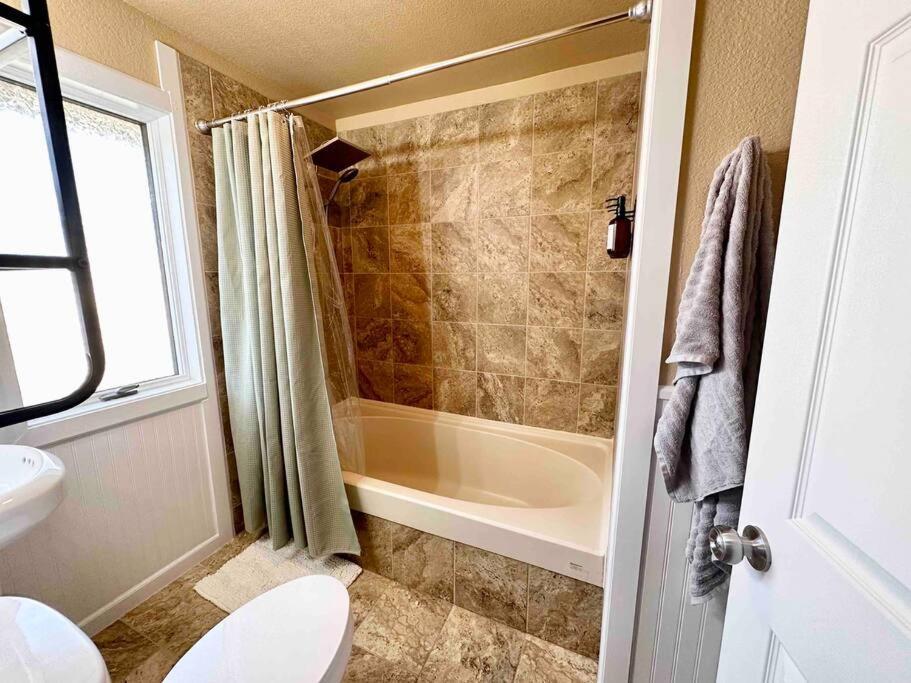 Cozy Cabin In The City Plus Gym Winnemucca Exterior foto